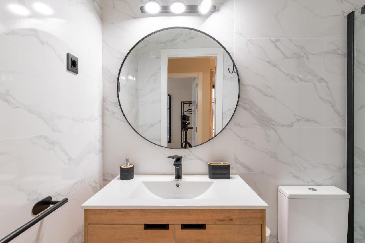 Precioso Y Moderno Apartamento En Centro De Sevilla Kültér fotó